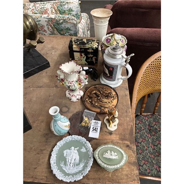 Stein, Floral Compote, Vases, Décor