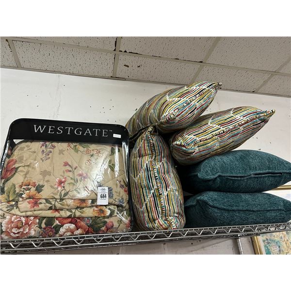 Floral Comforter Set w/5 Designer Pillows