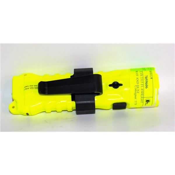 NEW PELICAN 3315 FLASHLIGHT WATERPROOF AND DUST