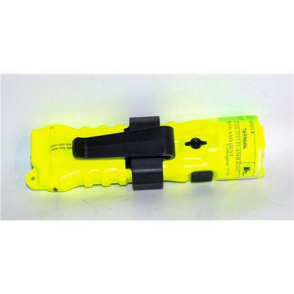 NEW PELICAN 3315 FLASHLIGHT WATERPROOF AND DUST