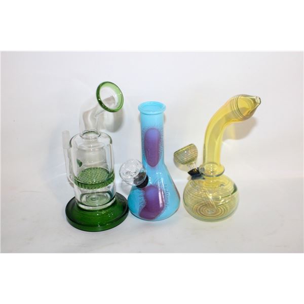 3 GLASS BONGS