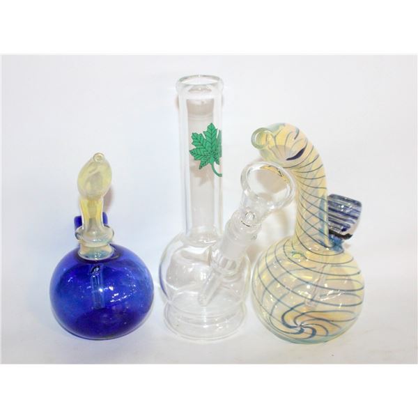 3 GLASS BONGS