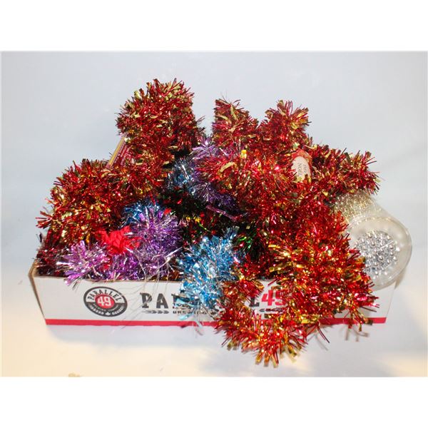 LOT OF NEW CHUNKY GARLAND