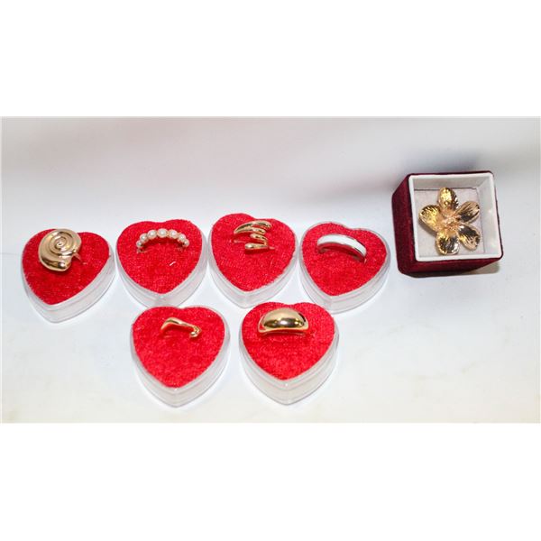 LOT OF 7 ESTATE RINGS