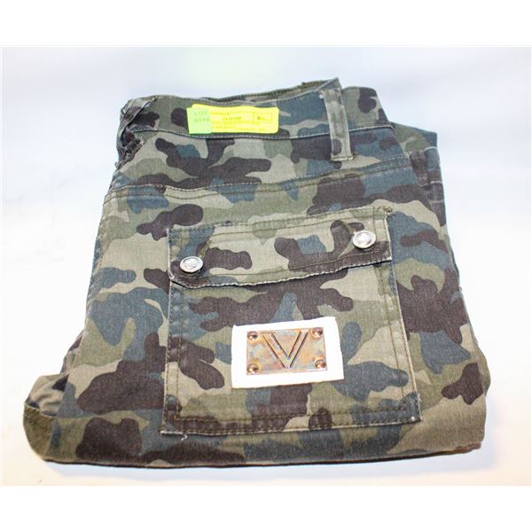 NEW VENUS CAMO PANTS SIZE 29X30 W/9 POCKETS
