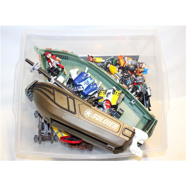 PLAYMOBILE PIRATES 30 PEOPLE