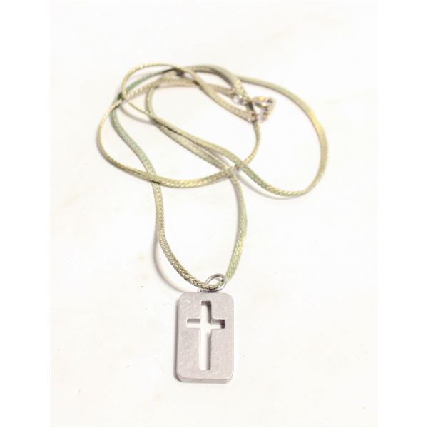 HERRINGBONE NECKLACE 20" CROSS PENDANT