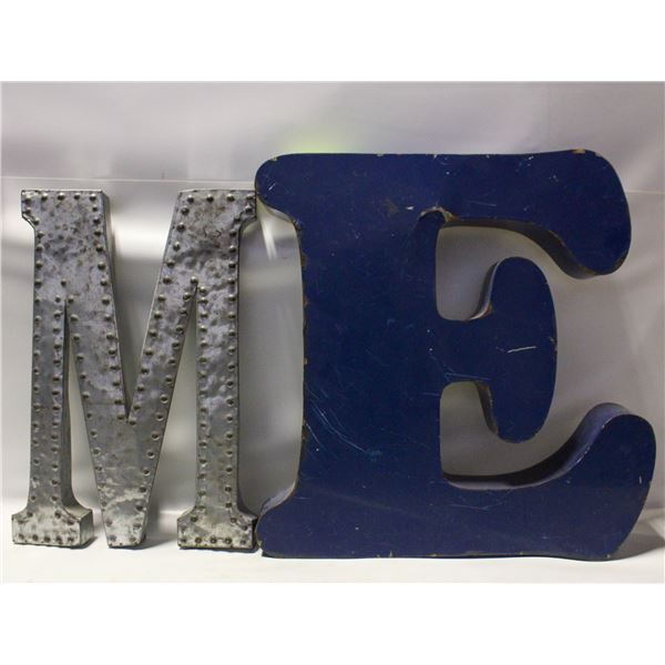 ESTATE 2 WALL HANGINGS TOGETHER - ESTATE