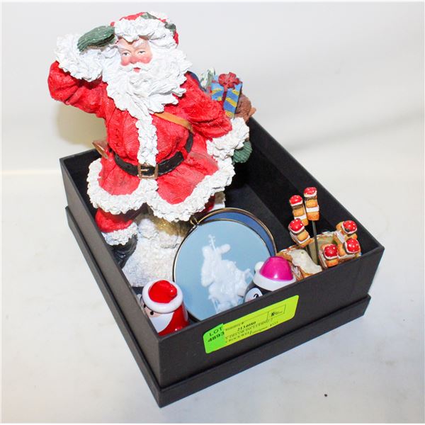 HOLIDAY DECOR INCLUDING 2 NORMAN ROCKWELL