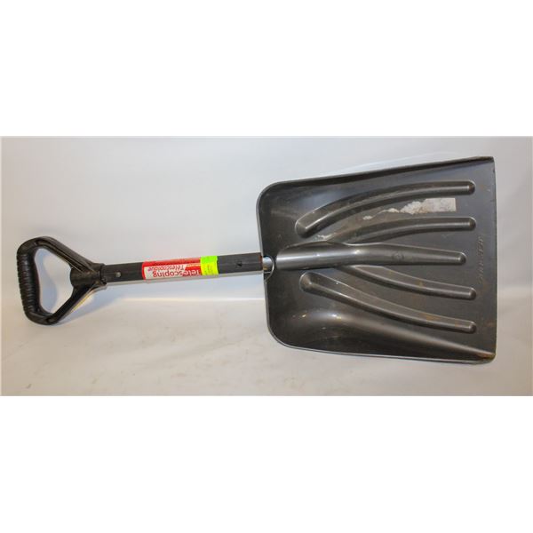 TELESCOPIC SHOVEL