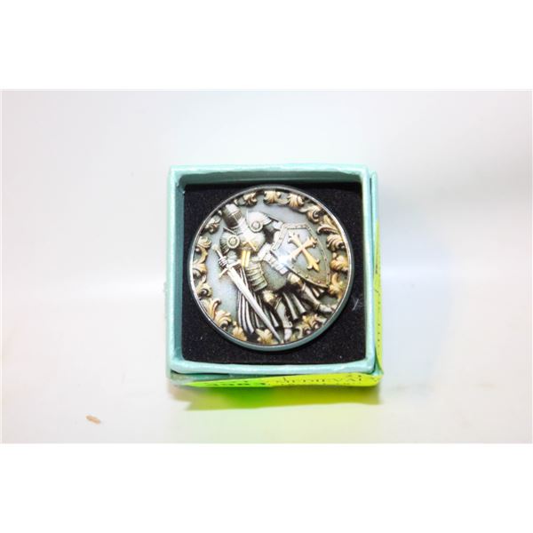 NEW MEDIEVAL KNIGHT 2D SHIELD PIN 1.18’’X1.18’’
