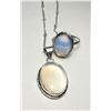 Image 1 : 11)  NATURAL OPALINE SIZE 8 OVAL BEZEL SET