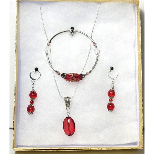 6)  SET OF SLVER TONE WITH RED GLASS CRYSTAL