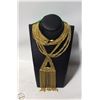 Image 1 : VTG 1970'S VENDOME RUNWAY FRINGE TRIANGLE NECKLACE