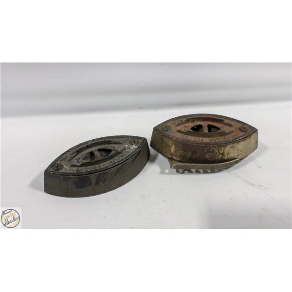 ANTIQUE #2 TAYLOR FORBES SAD IRON NO HANDLE