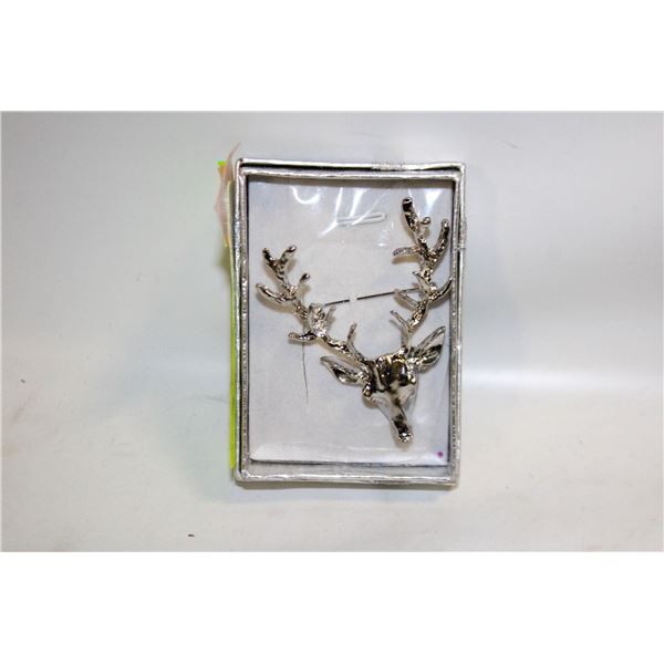 NEW VINTAGE STYLE DEER HEAD