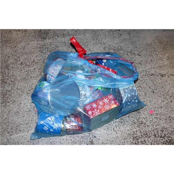 BAG CHRISTMAS TINS