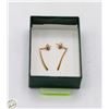 Image 1 : 10K STAMPED GOLD EARRINGS SET