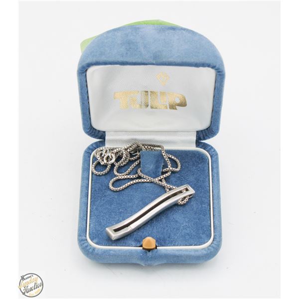 18 INCH .925 SILVER NECKLASE W/ PENDENT