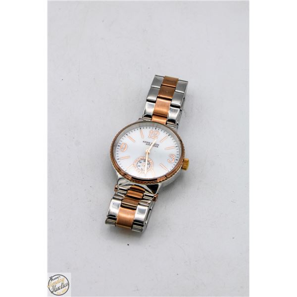 LADIES ANNE KLEIN NEW YORK WATCH, 39MM CASE