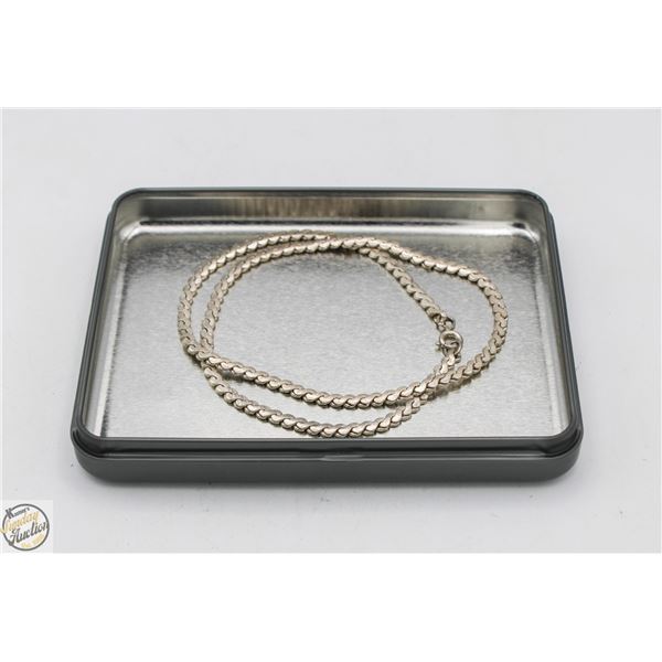 VINTAGE NECKLACE, 18 INCH LONG