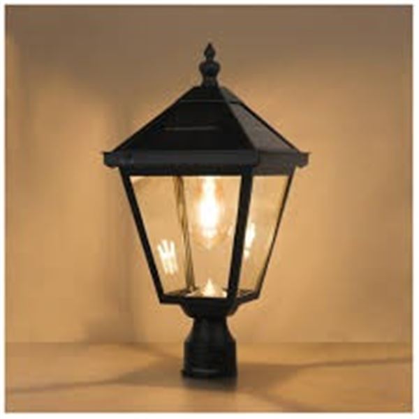 BRAND NEW KEMECO SOLAR POST OUTDOOR LED