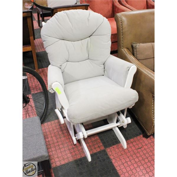 GLIDER ROCKING CHAIR