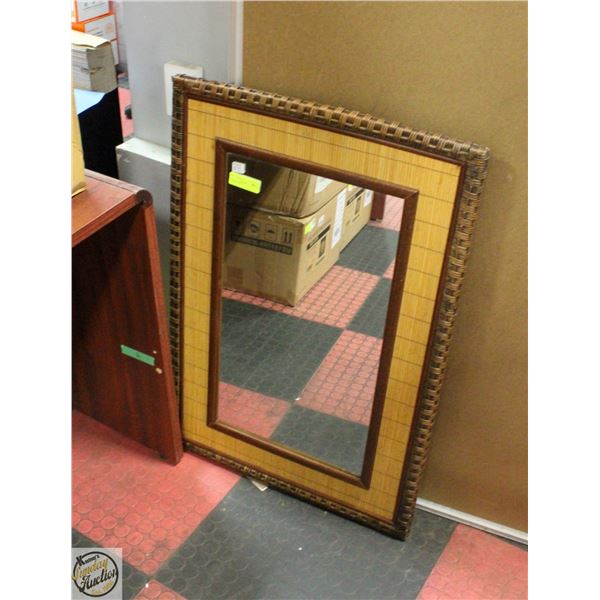 WICKER MIRROR 24.5" X 36.5"