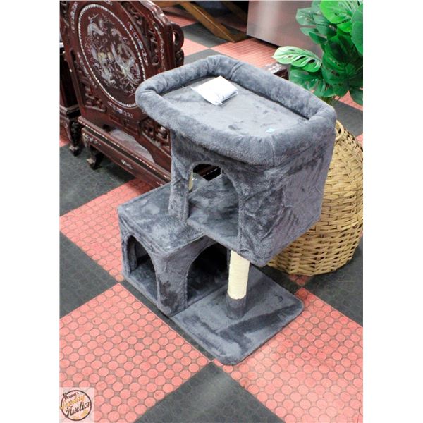 NEW ASSEMBLED CAT SCRATCHING POST / CONDO