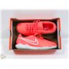 Image 1 : NEW NIKE WOMEN'S LEGEND 10 SIZE 8