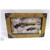 Image 1 : FRAMED 2 REPLICA GUNS IN SHADOWBOX