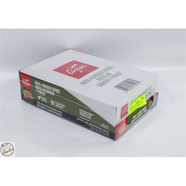 CASE OF 12 CAT FOOD DUCK & CHICKEN 155G BB 10/25.
