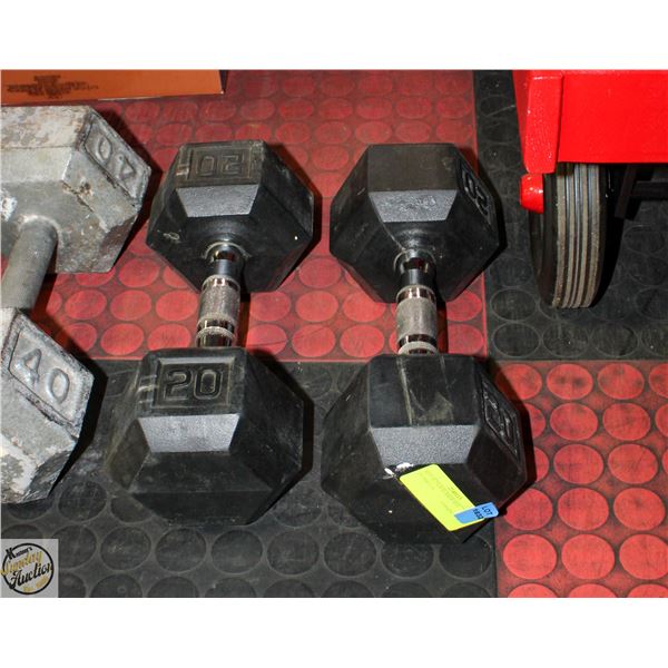 SET OF 20LB RUBBER HEX DUMBELLS