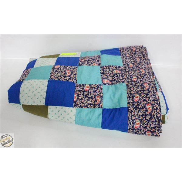 VINTAGE PATCHWORK QUILT-ESTATE
