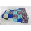 Image 1 : VINTAGE PATCHWORK QUILT-ESTATE