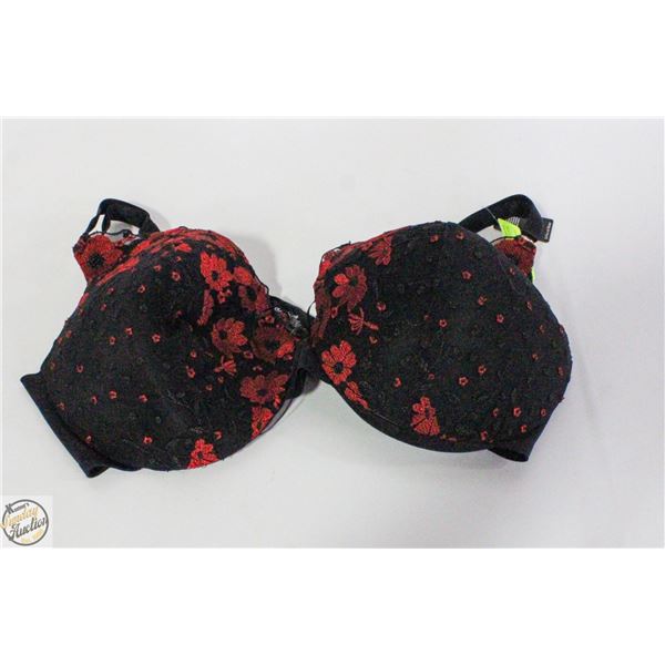 NEW WITH TAGS LA VIE EN ROSE 40DD BRA