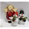 Image 1 : MR. & MRS. SNOWMAN AND WOODEN SNOW ANGEL