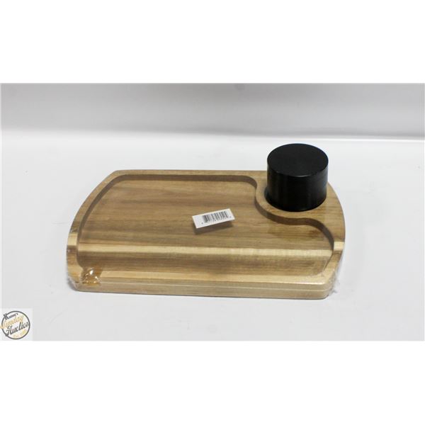 WOODEN ROLLING TRAY WITH 5 PIECE GRINDER