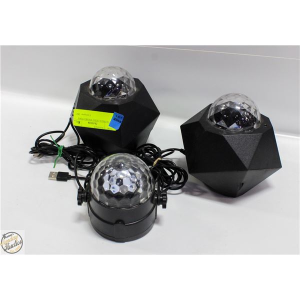 2 COLORED LIGHT PROJECTORS