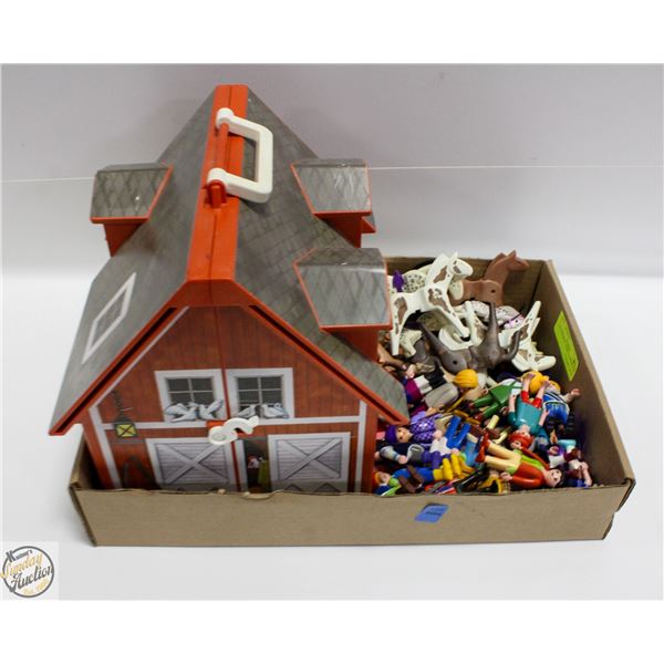 PLAYMOBILE - BARN, 25 PEOPLE &