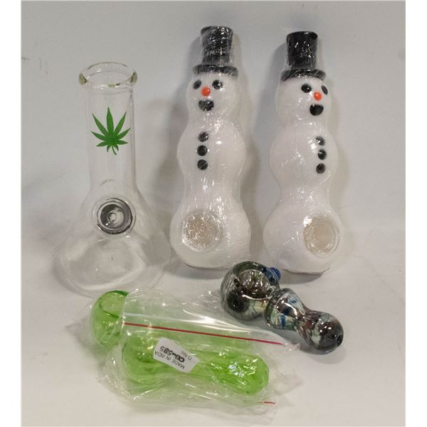 GLASS BUBBLER, AND 5 PIPES (GLASS/SILICONE)