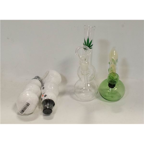 2 GLASS BONGS PLUS 2 SILICONE SNOWMAN PIPES