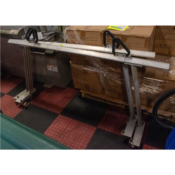 SET OF ALUMINUM TRUCK RACKS, ADJUSTABLE WIDTH