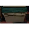 Image 1 : 3 XL RUBBERMAID HINGED STORAGE TUBS