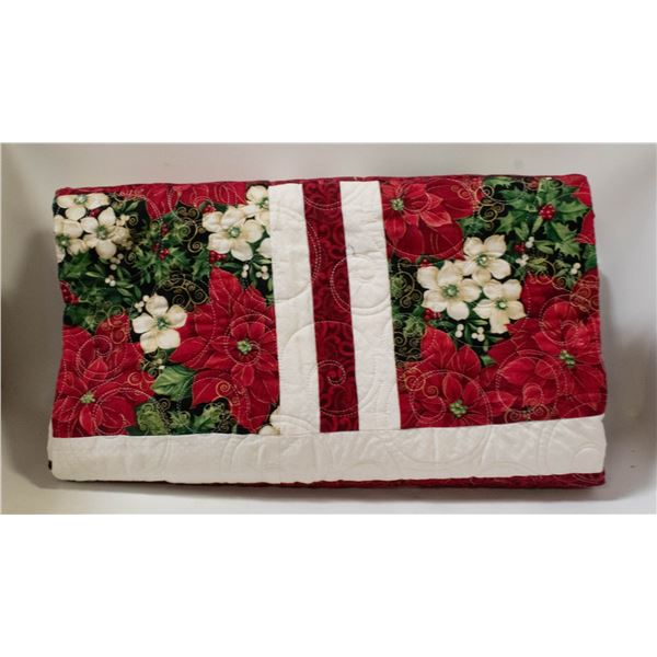 HOME-MADE CHRISTMAS QUILT 88"X50" POINSETTAS