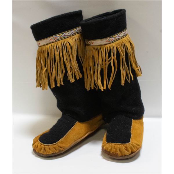 NATIVE WOOL WITH FELT LINERS SIZE 10
