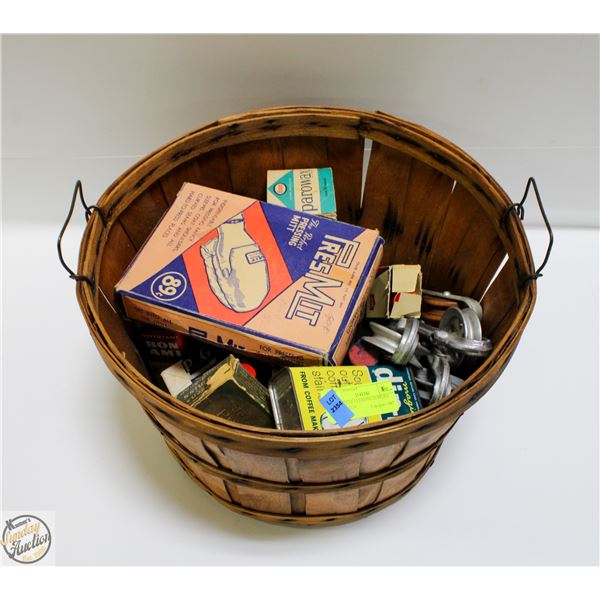 BASKET OF CLEANING SUPPLIES OLD DUTCH;