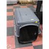 Image 1 : LARGE PET KENNEL/CARRIER H-29" W-26" L-40"