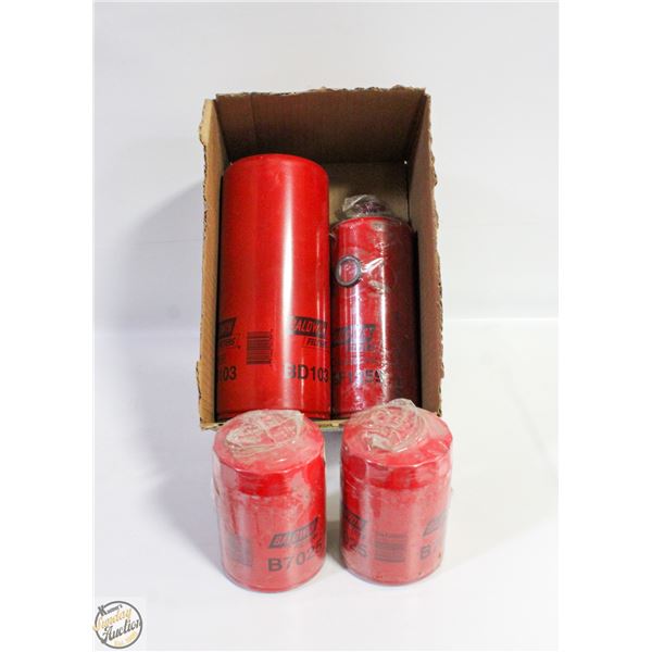 LOT OF 4 BALDWIN OIL FILTERS