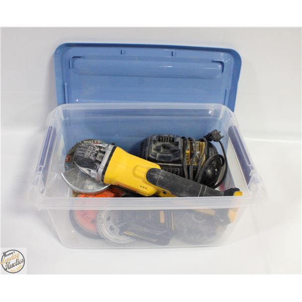 DEWALT GRINDER WITH CHARGER, BATTERY AND DISKS